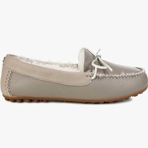 UGG Deluxe Loafer in Grey/Green Size 10